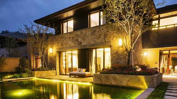 وسایل نورپردازی نمای ساختمان ویلایی